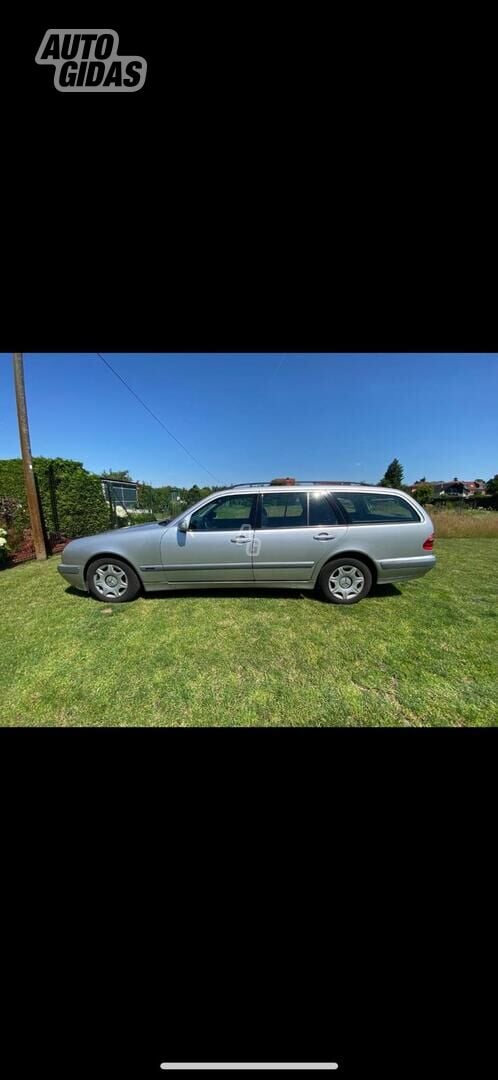 Mercedes-Benz E 220 2000 y Wagon