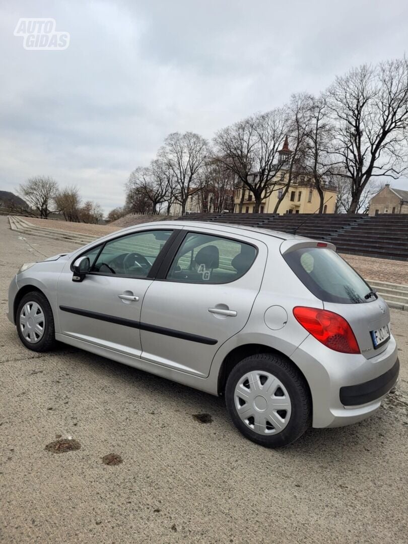 Peugeot 207 2008 m Hečbekas