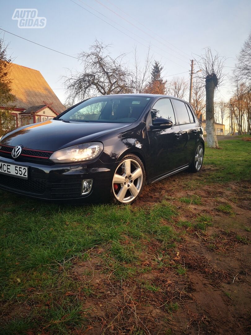 Volkswagen Golf 2013 г Хэтчбек