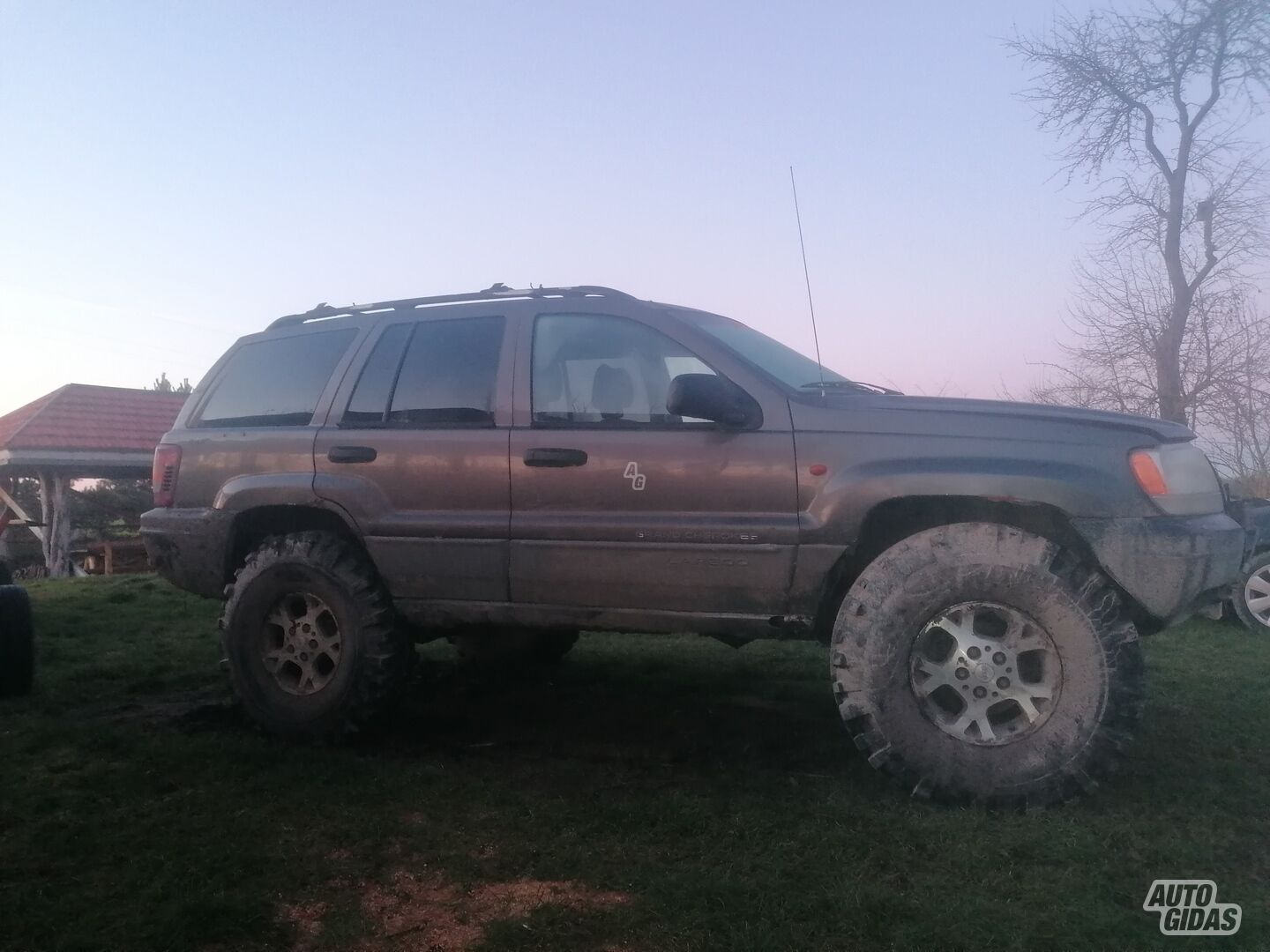 Jeep Grand Cherokee 2000 m Visureigis / Krosoveris