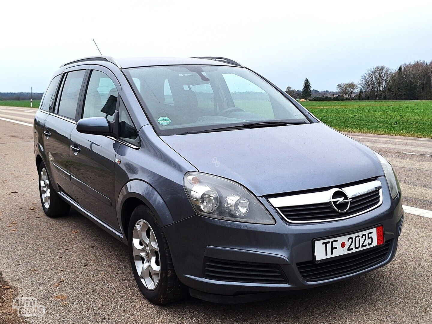 Opel Zafira 2005 г Минивэн