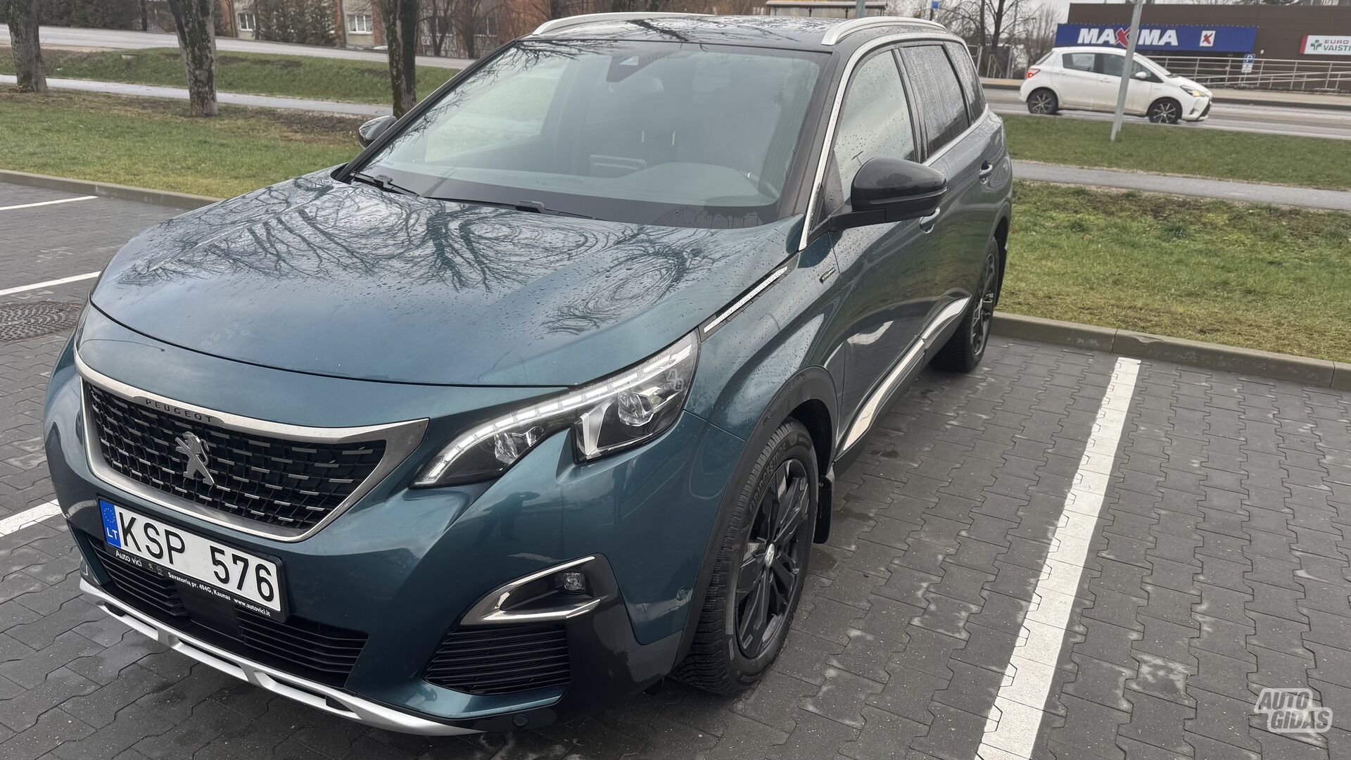 Peugeot 5008 2018 y Off-road / Crossover