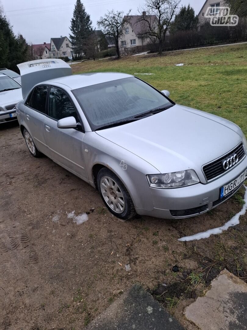 Audi A4 2003 m Sedanas