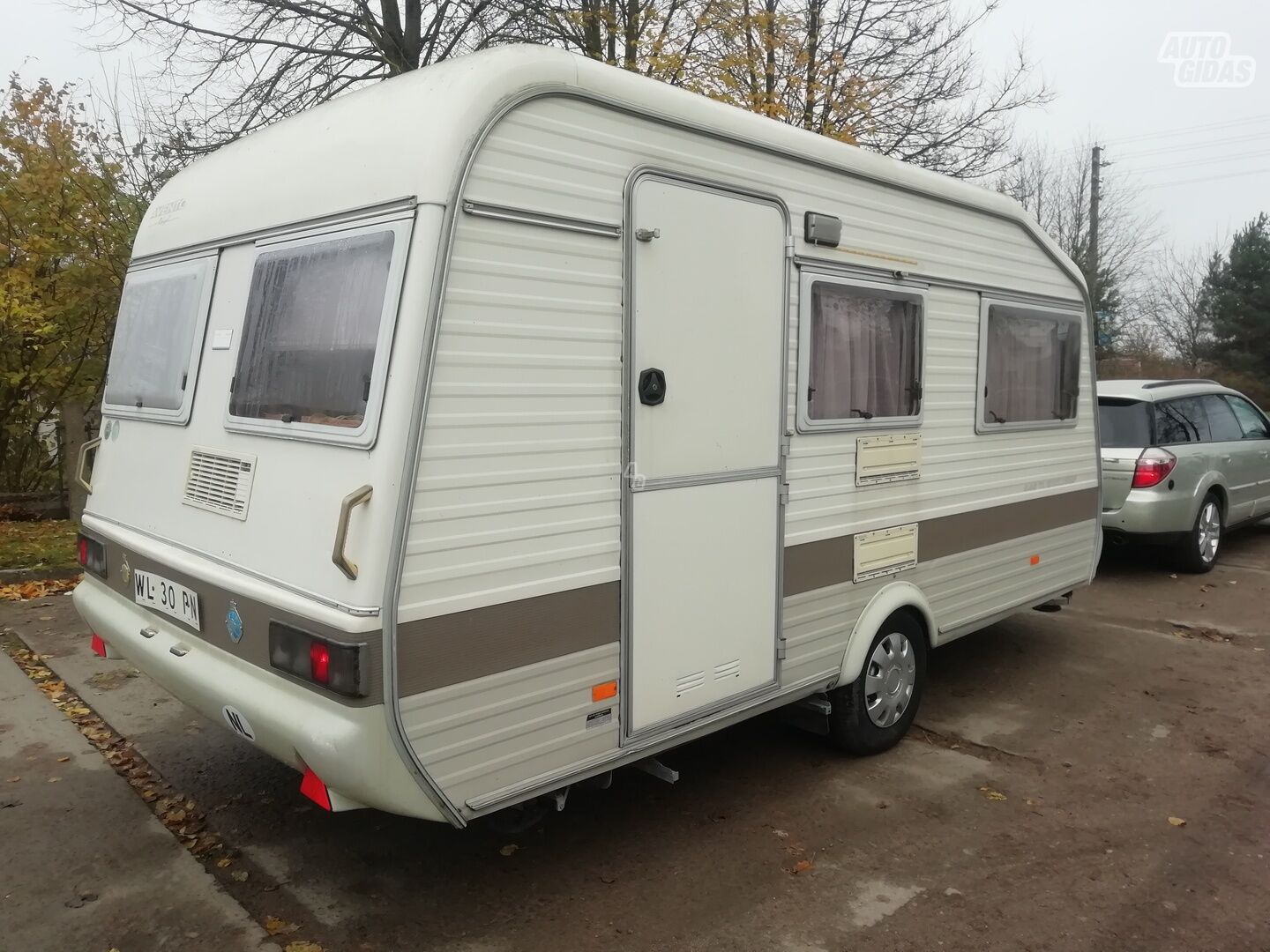 AVENTO ROYAL 445 E 1994 г Прицепл. домик