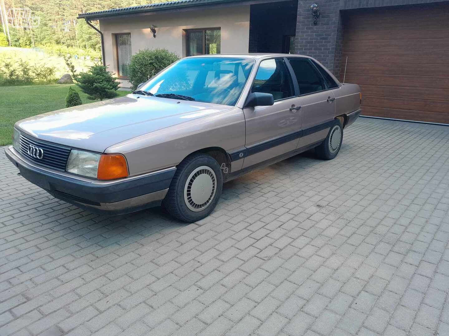 Audi 100 1987 m Sedanas