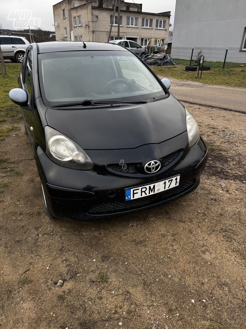 Toyota Aygo 2008 y Hatchback