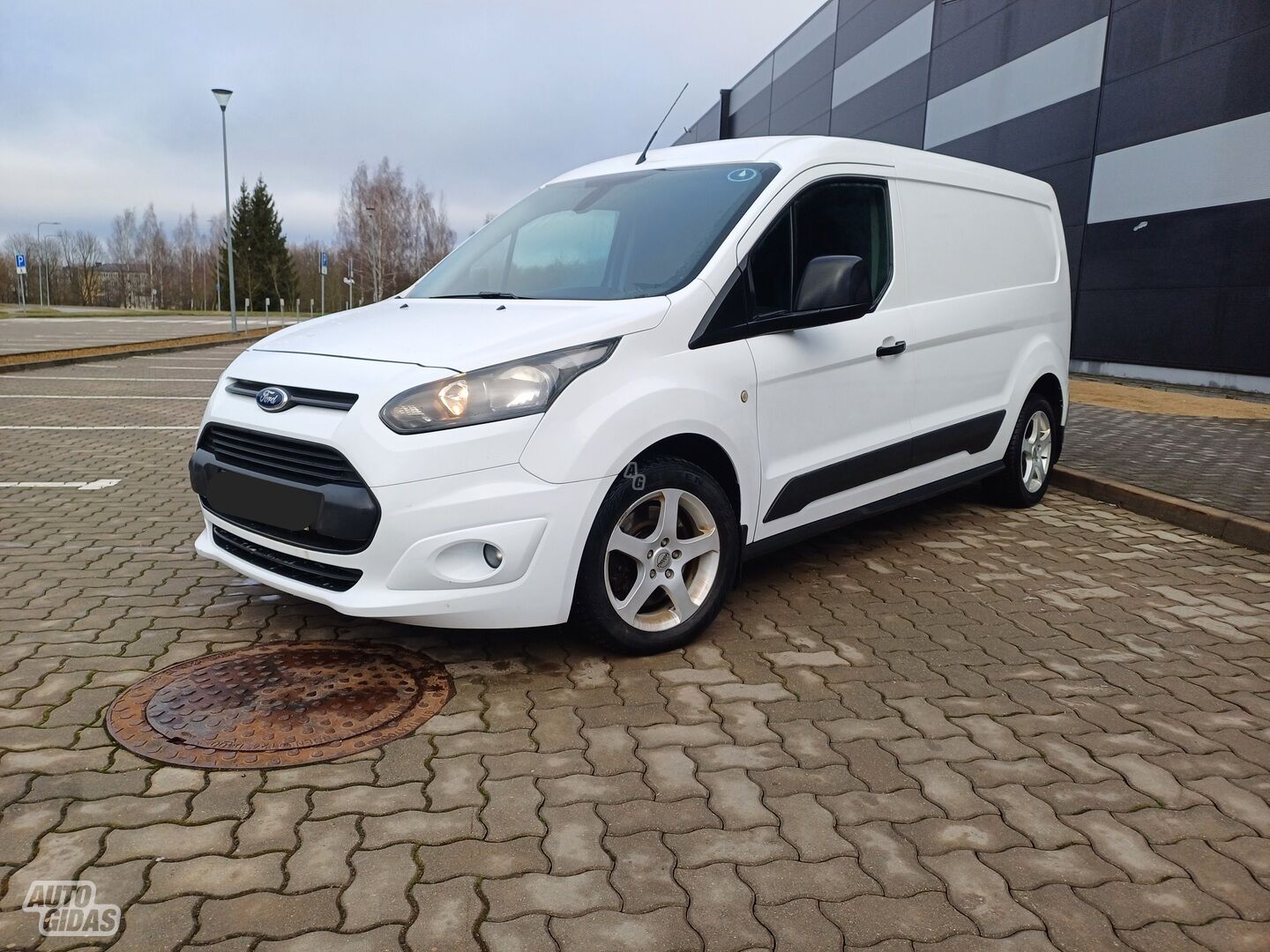 Ford Transit Connect 2016 y Combi minibus