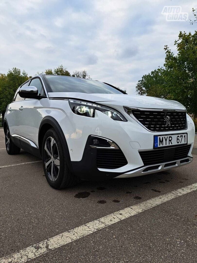 Peugeot 5008 2017 y Van