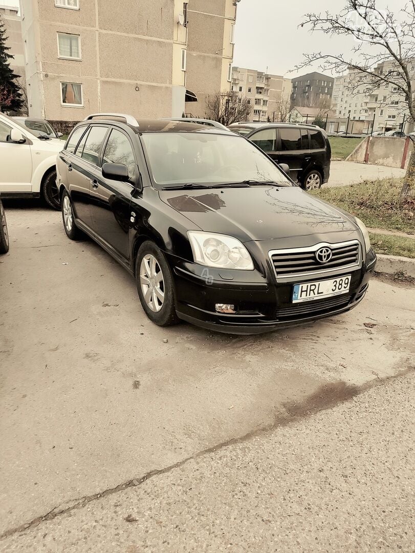 Toyota Avensis 2004 y Wagon