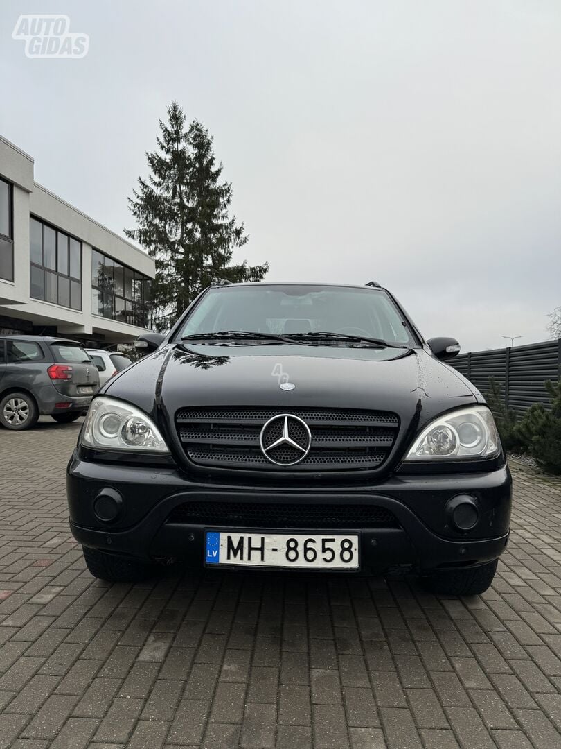 Mercedes-Benz ML 270 2004 y Off-road / Crossover