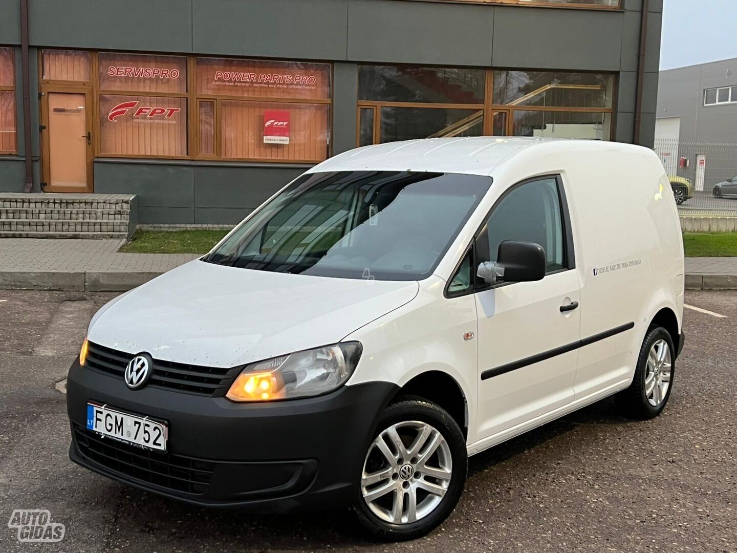 Volkswagen Caddy 2011 m Vienatūris