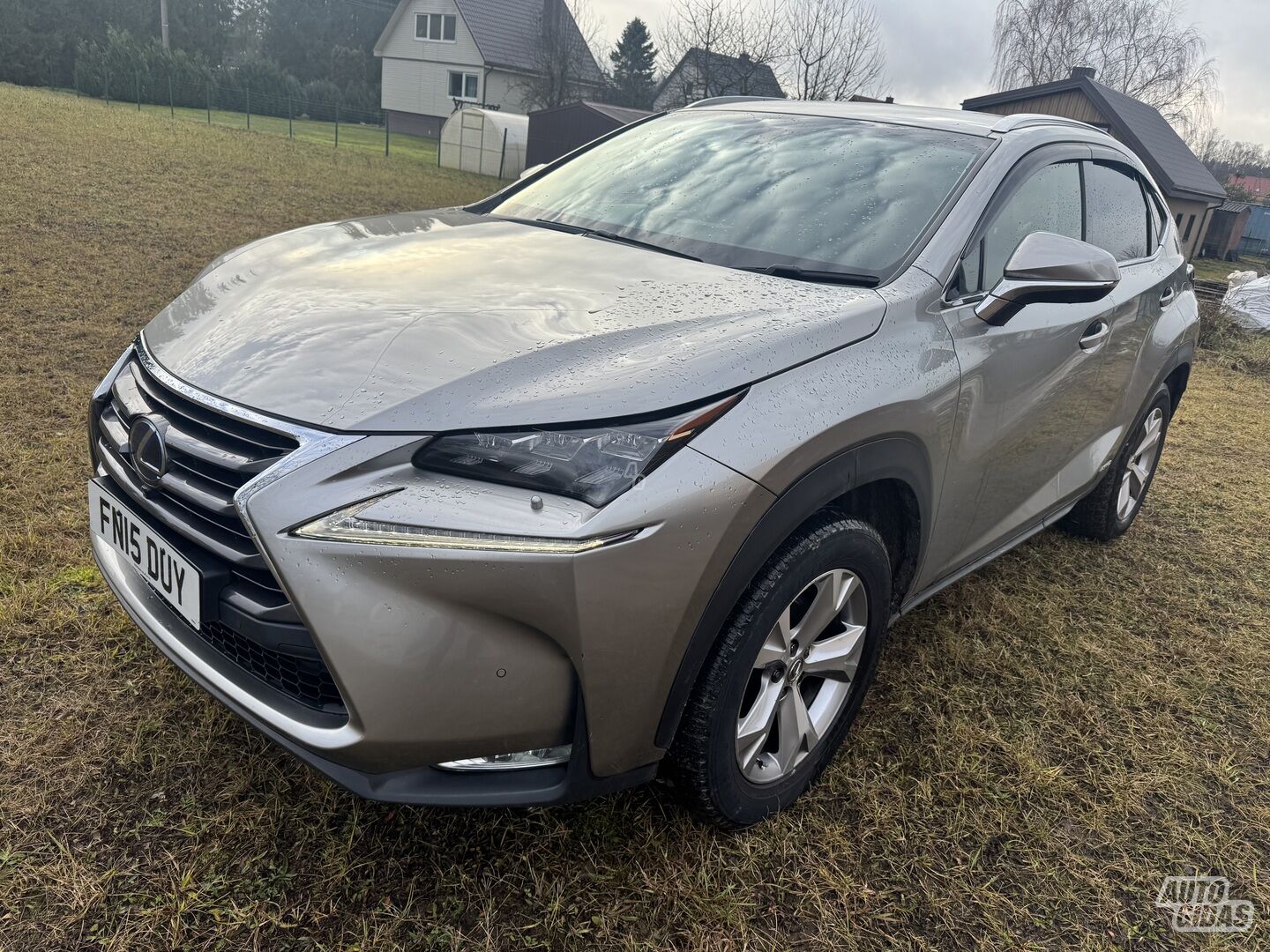 Lexus NX 300h 2015 г Внедорожник / Кроссовер