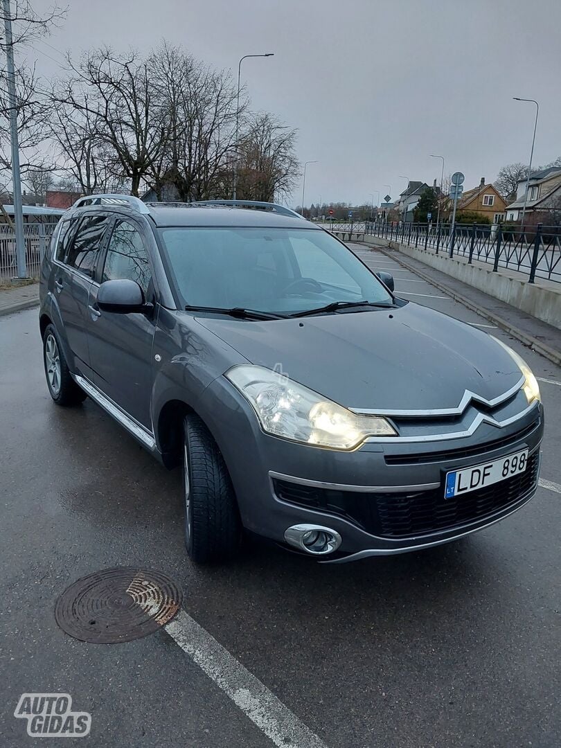 Citroen C-Crosser 2007 y Hatchback