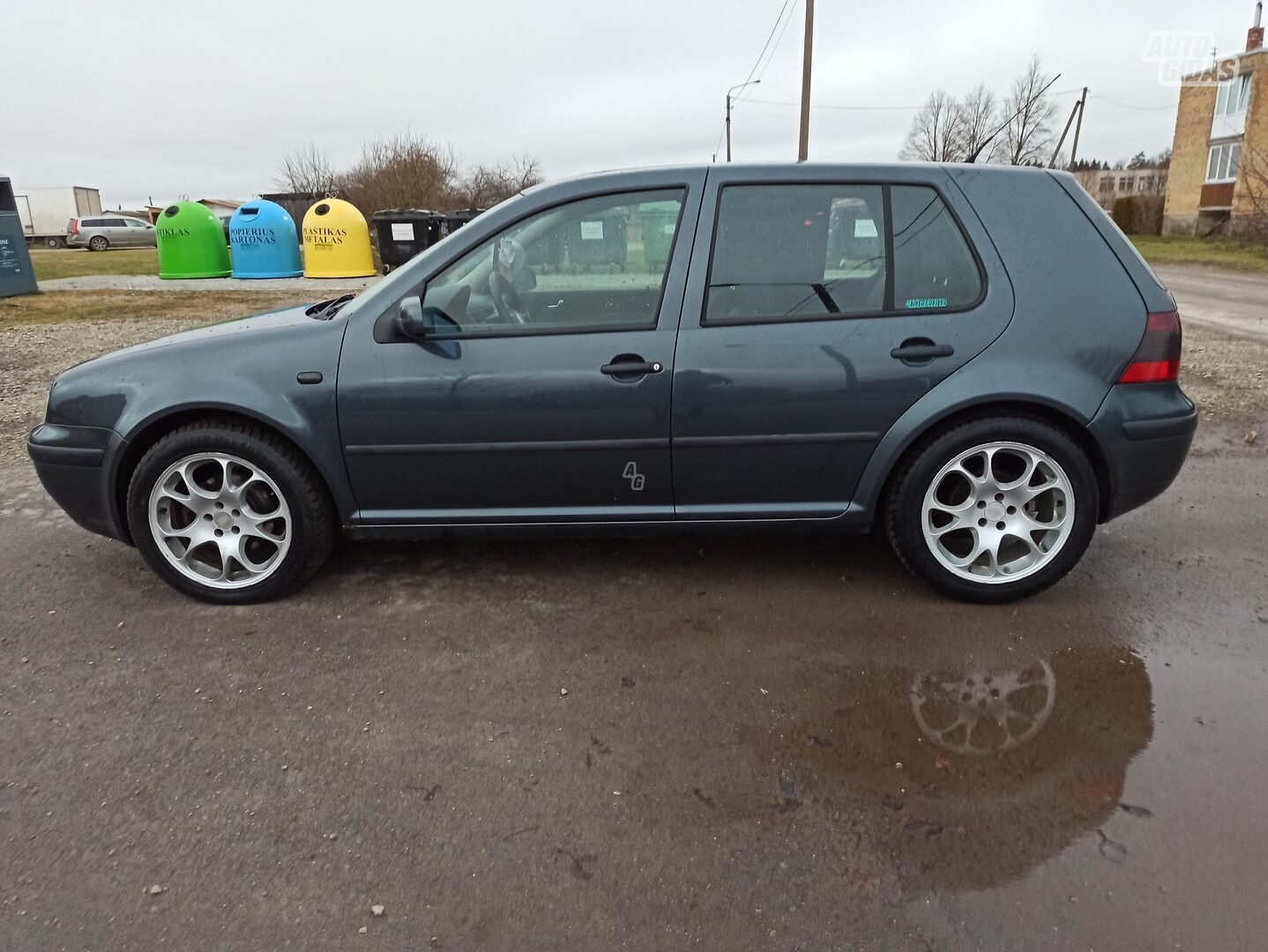 Volkswagen Golf 2001 г Хэтчбек