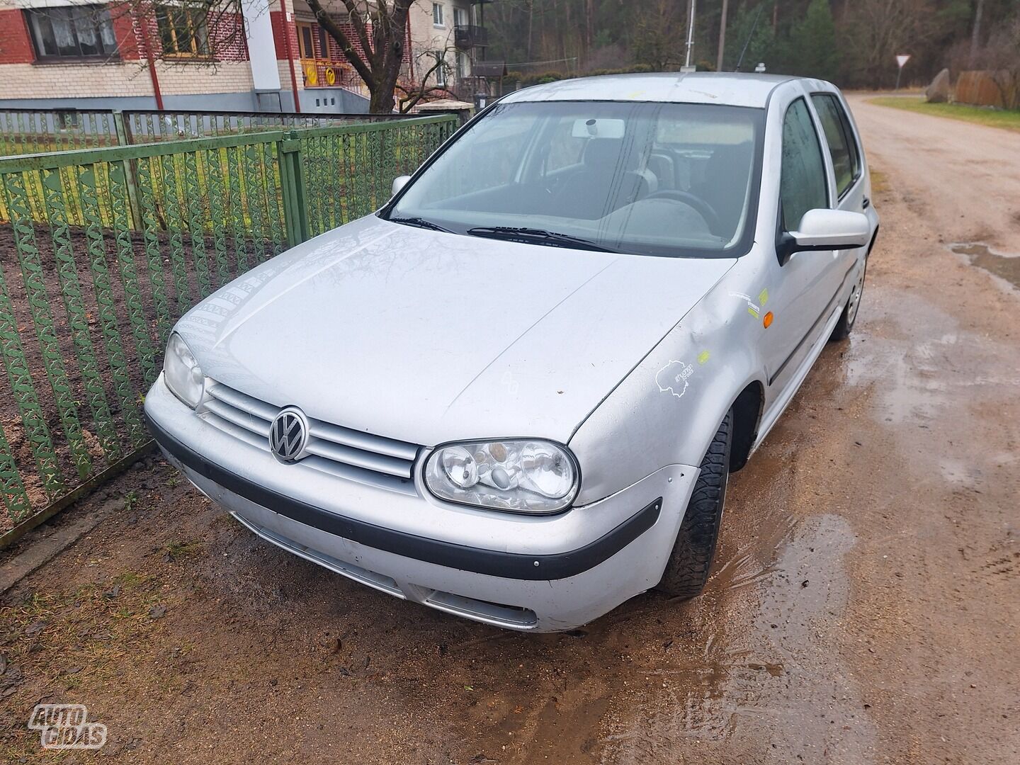 Volkswagen Golf IV 1999 m dalys