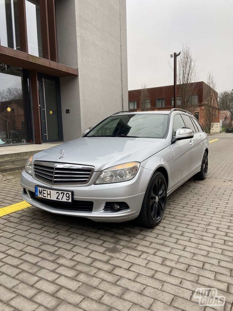 Mercedes-Benz C 220 2008 m Universalas