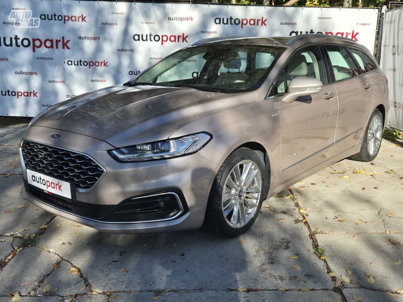 Ford Mondeo Hybrid 2020 m