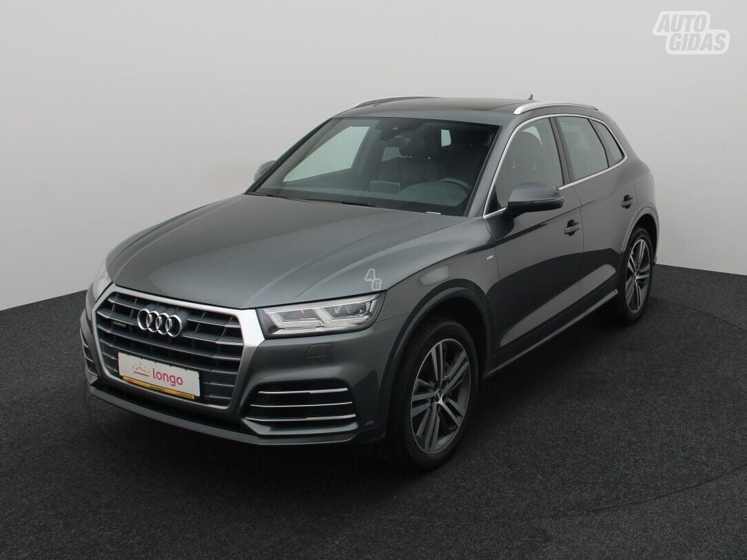 Audi Q5 2017 y Off-road / Crossover