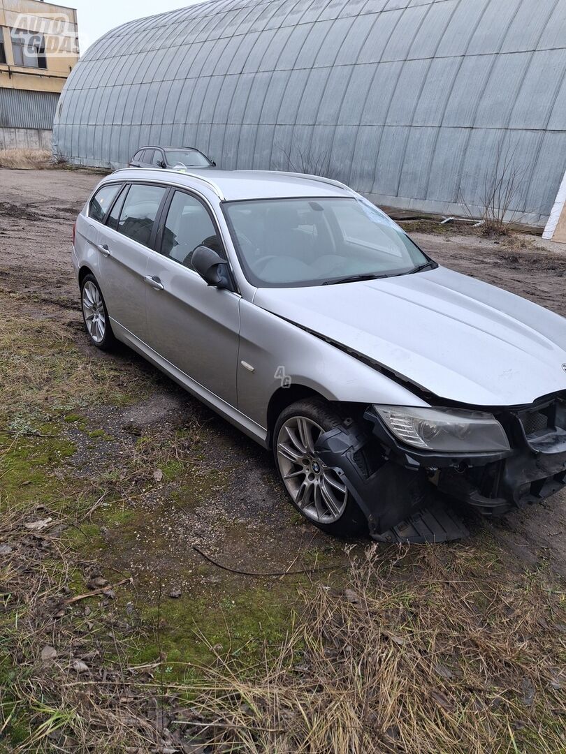 Bmw 320 2012 m Universalas