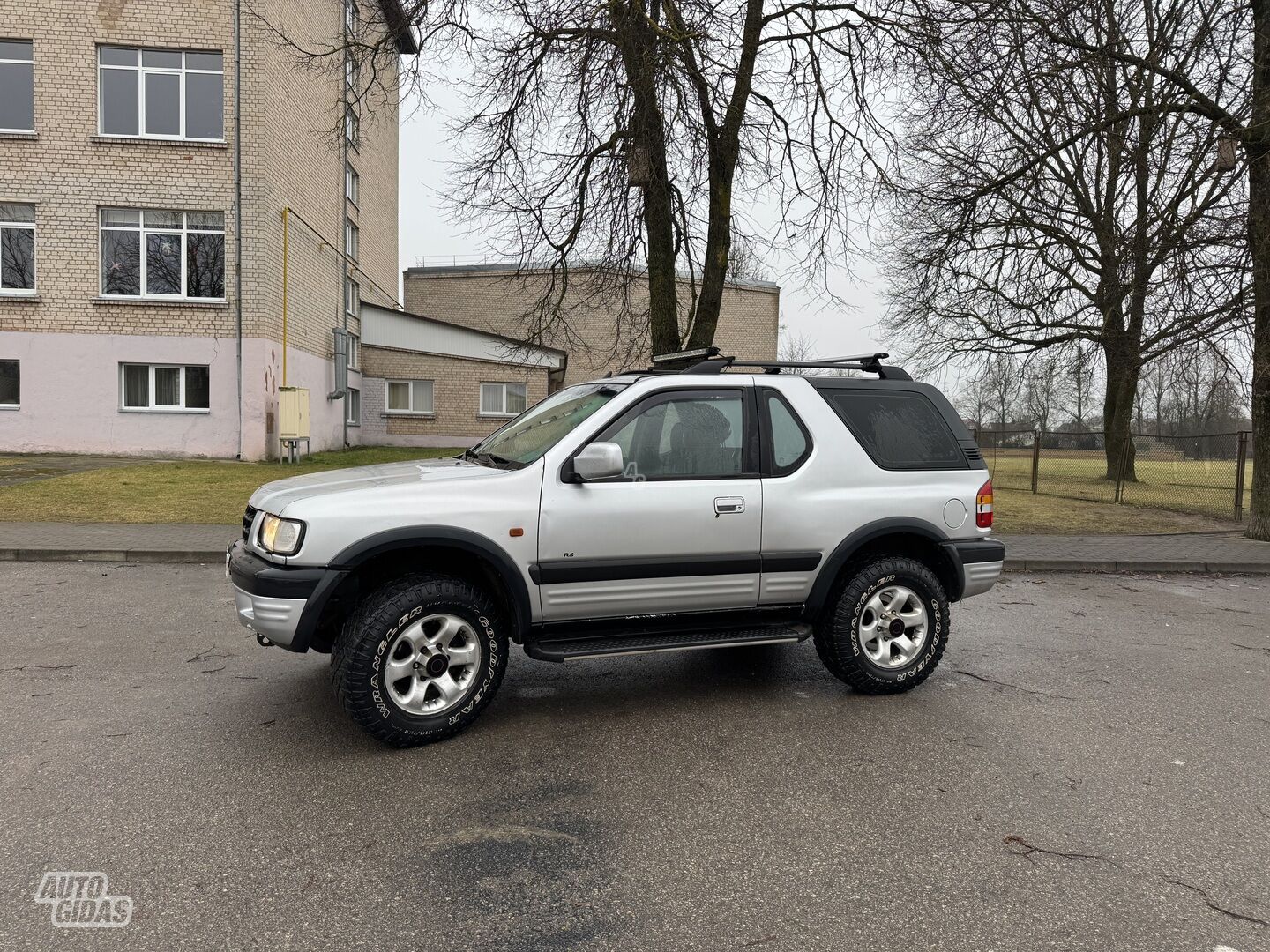 Opel Frontera 2000 y Hatchback