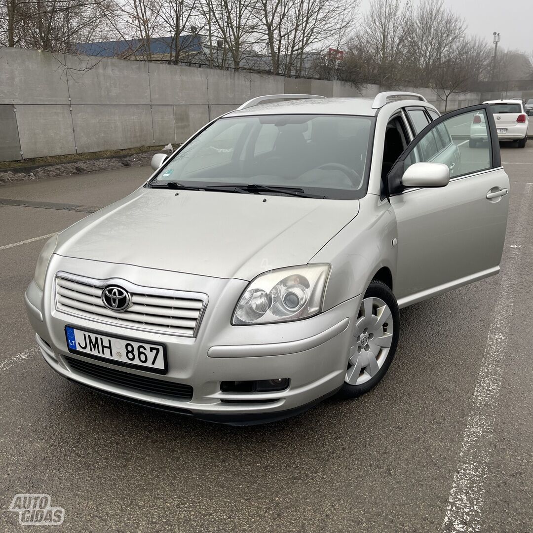 Toyota Avensis 2003 y Wagon