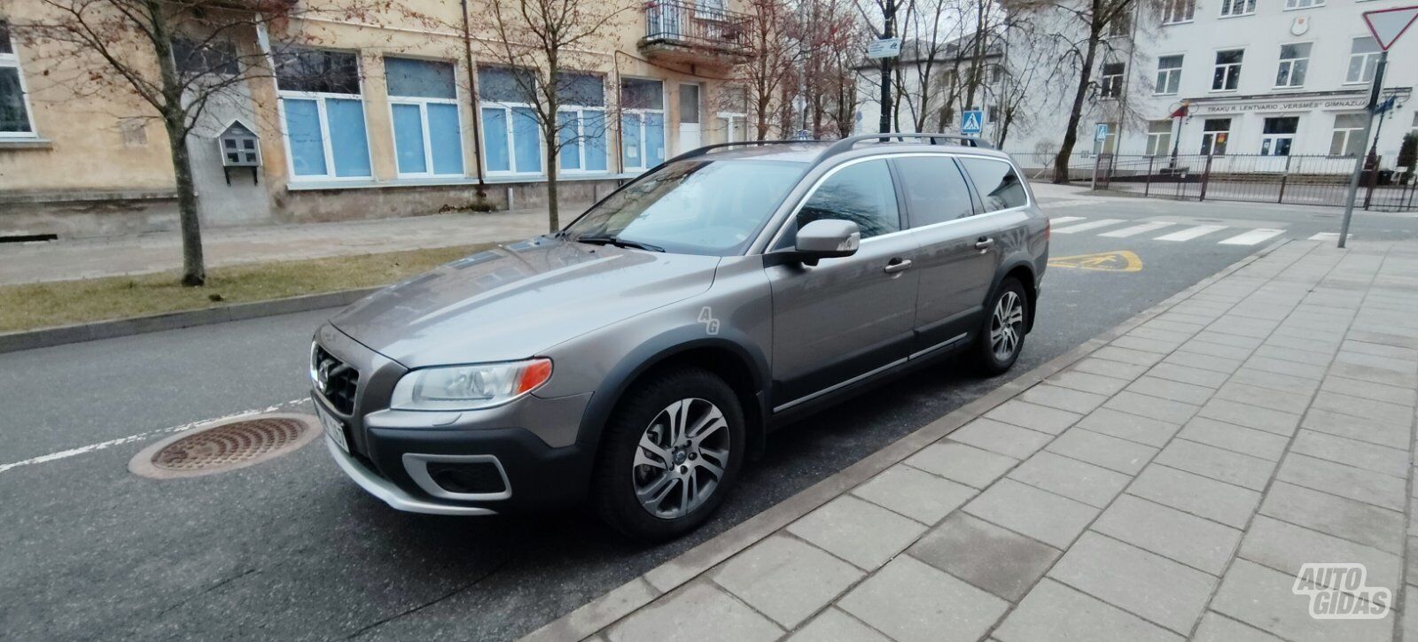 Volvo XC70 2010 y Wagon