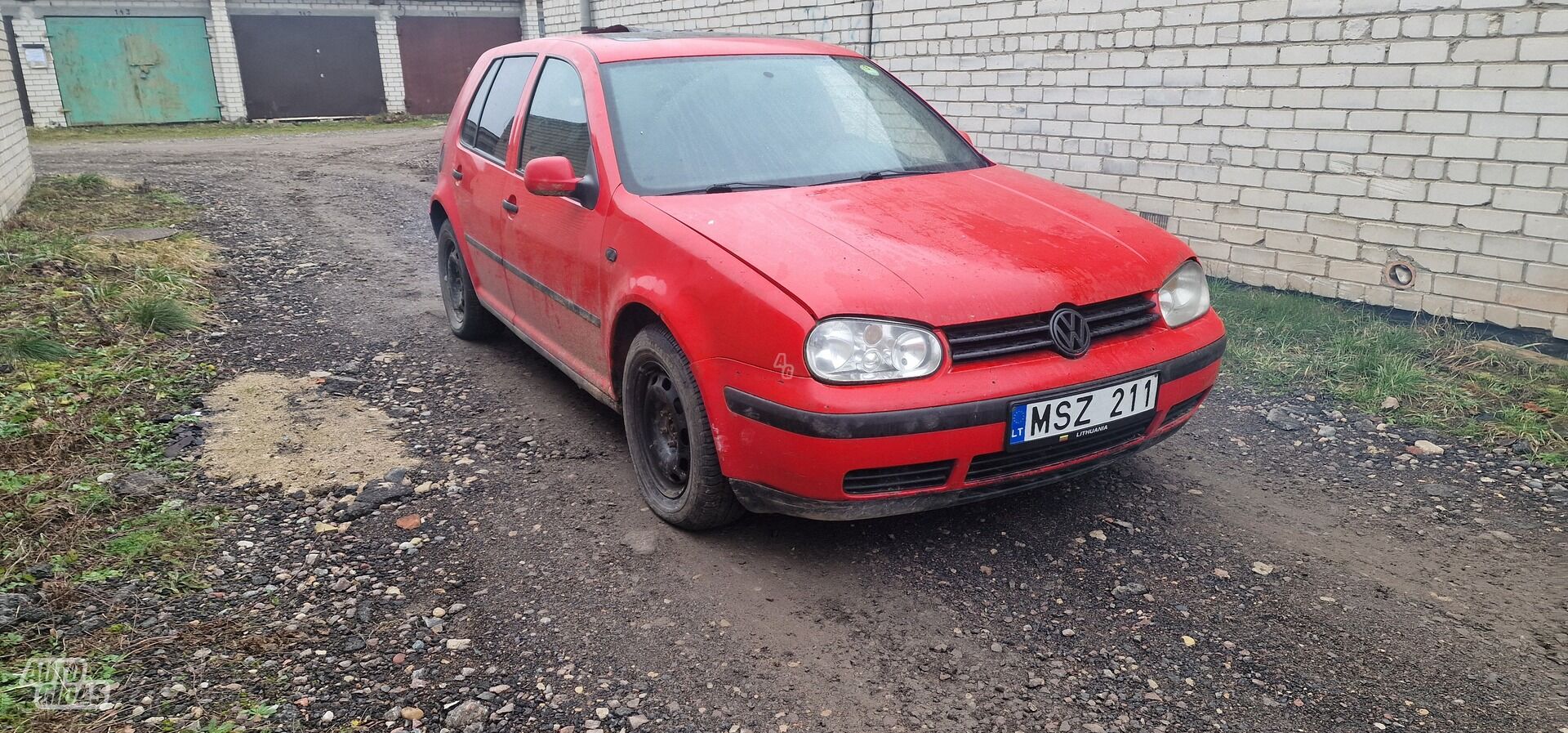 Volkswagen Golf 2000 m dalys