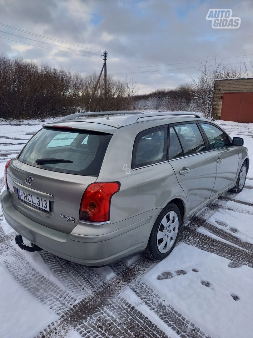 Toyota Avensis 2005 m Universalas