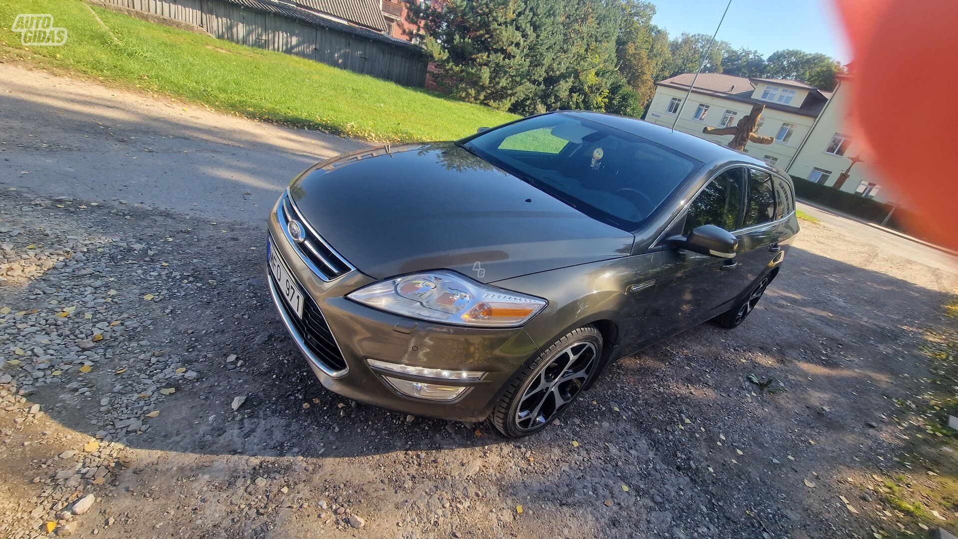 Ford Mondeo 2011 y Wagon