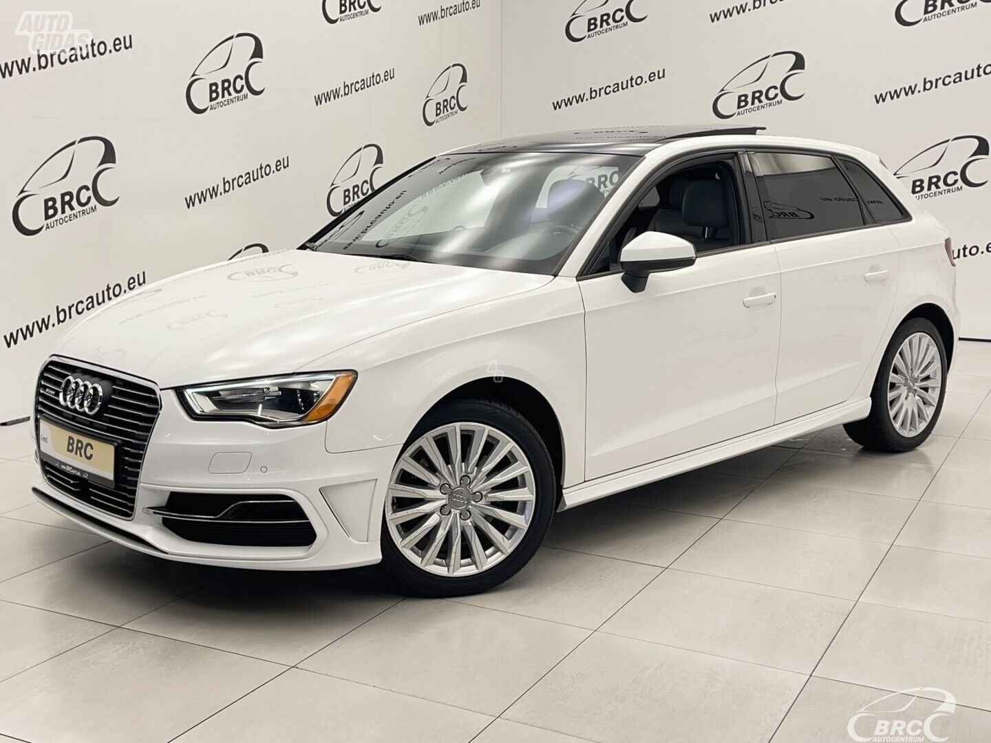 Audi A3 1.4 E-Tron Automatas 2016 m