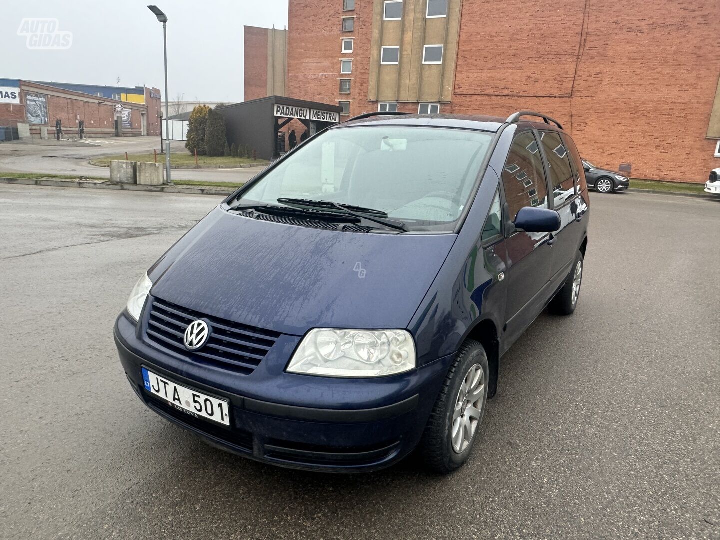 Volkswagen Sharan 2000 m Vienatūris