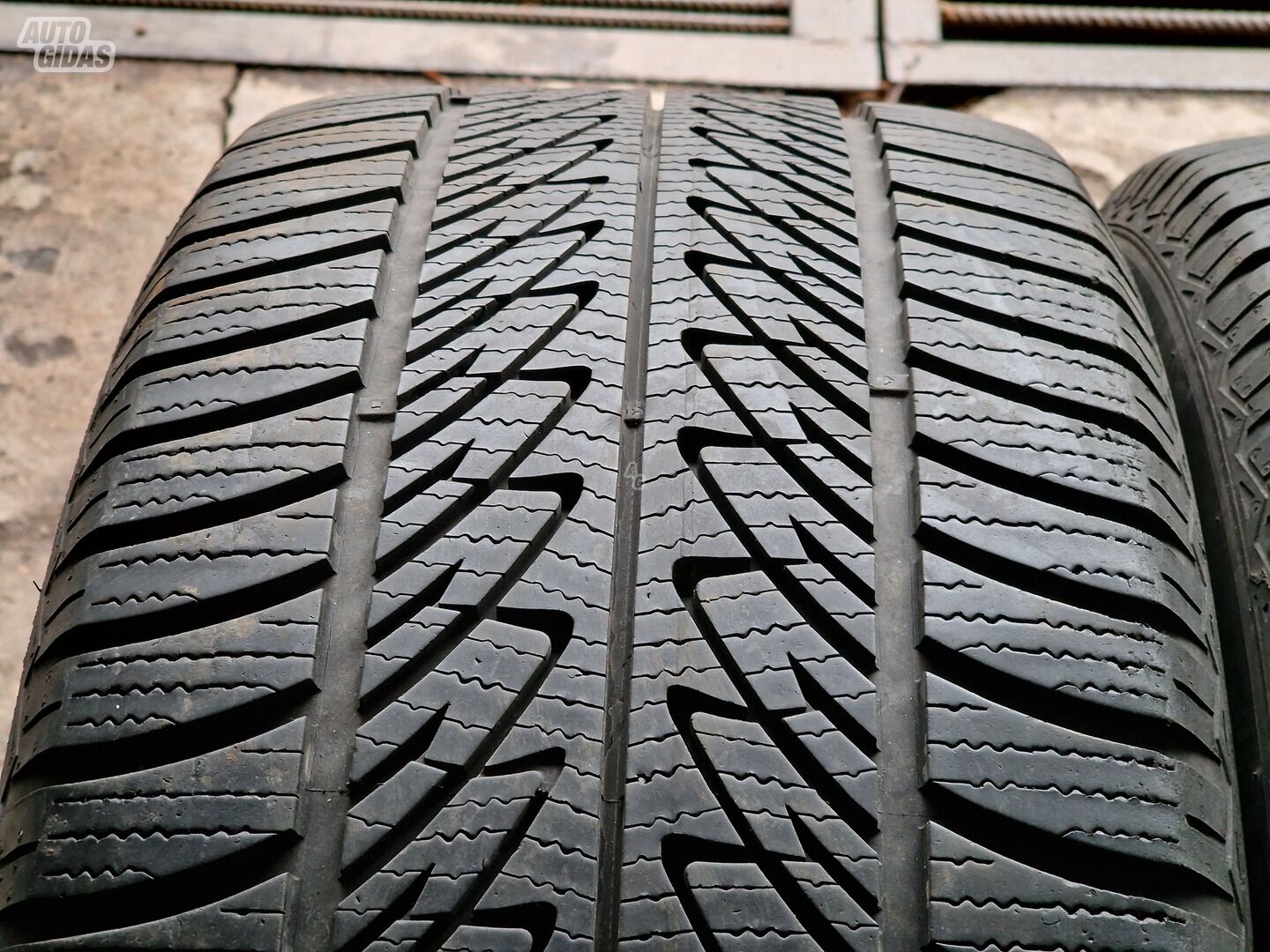 Goodyear UltraGrip 8 Perfom R20 winter tyres passanger car