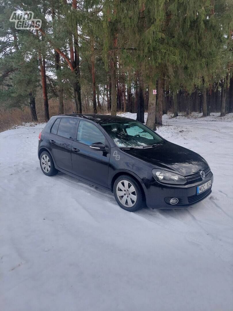 Volkswagen Golf 2010 y Hatchback