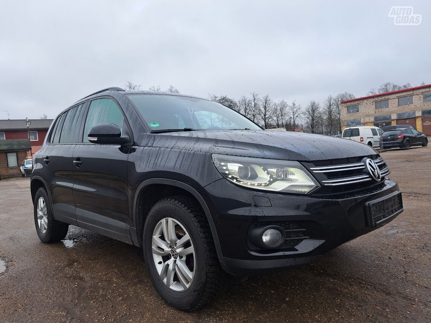 Volkswagen Tiguan 2011 y Off-road / Crossover