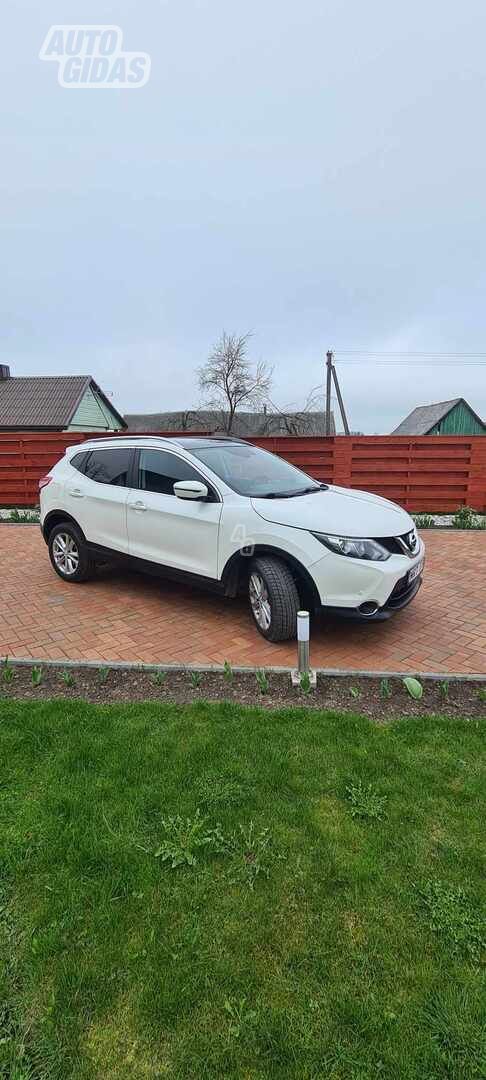 Nissan Qashqai 2015 y Off-road / Crossover