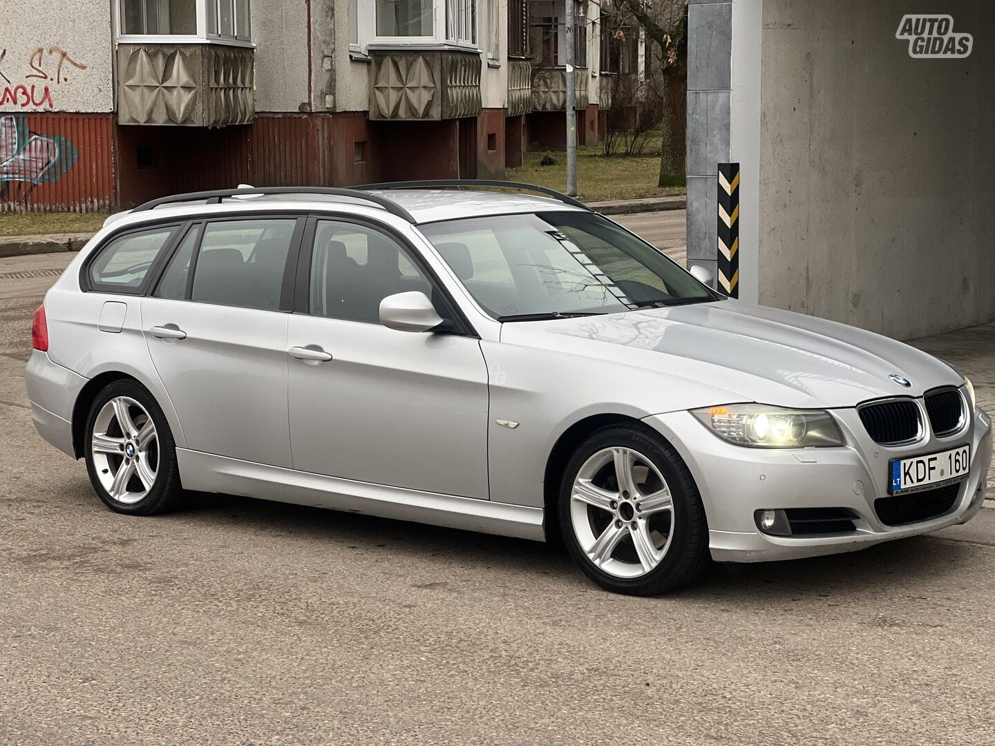 Bmw 320 2009 m Universalas