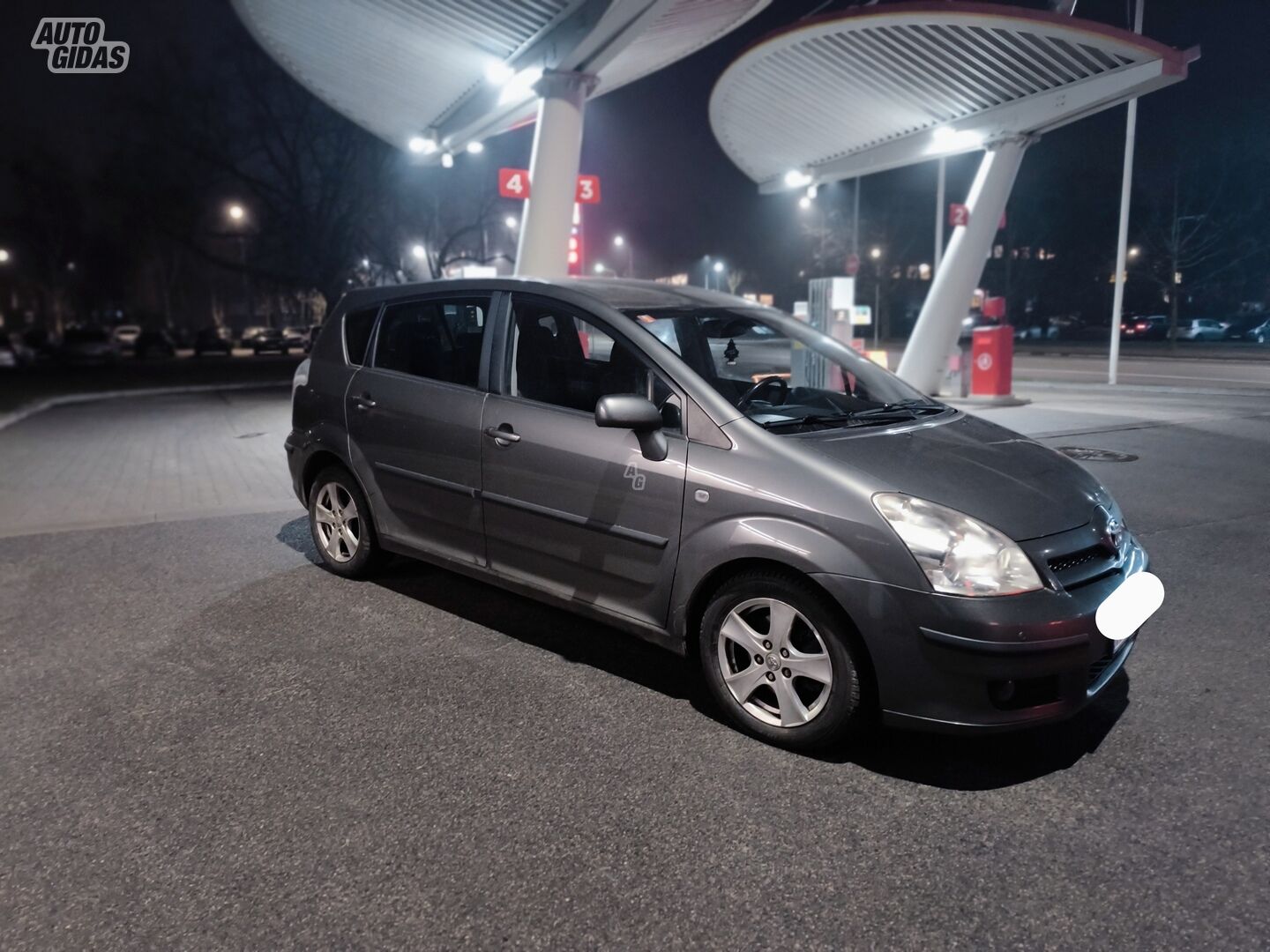 Toyota Corolla Verso 2008 г Минивэн