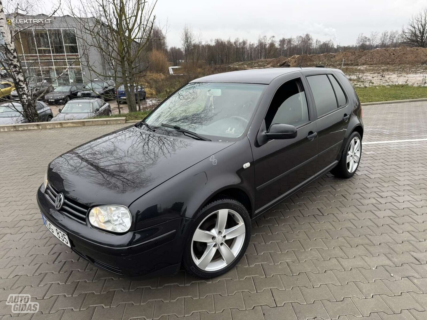 Volkswagen Golf 2003 г Хэтчбек