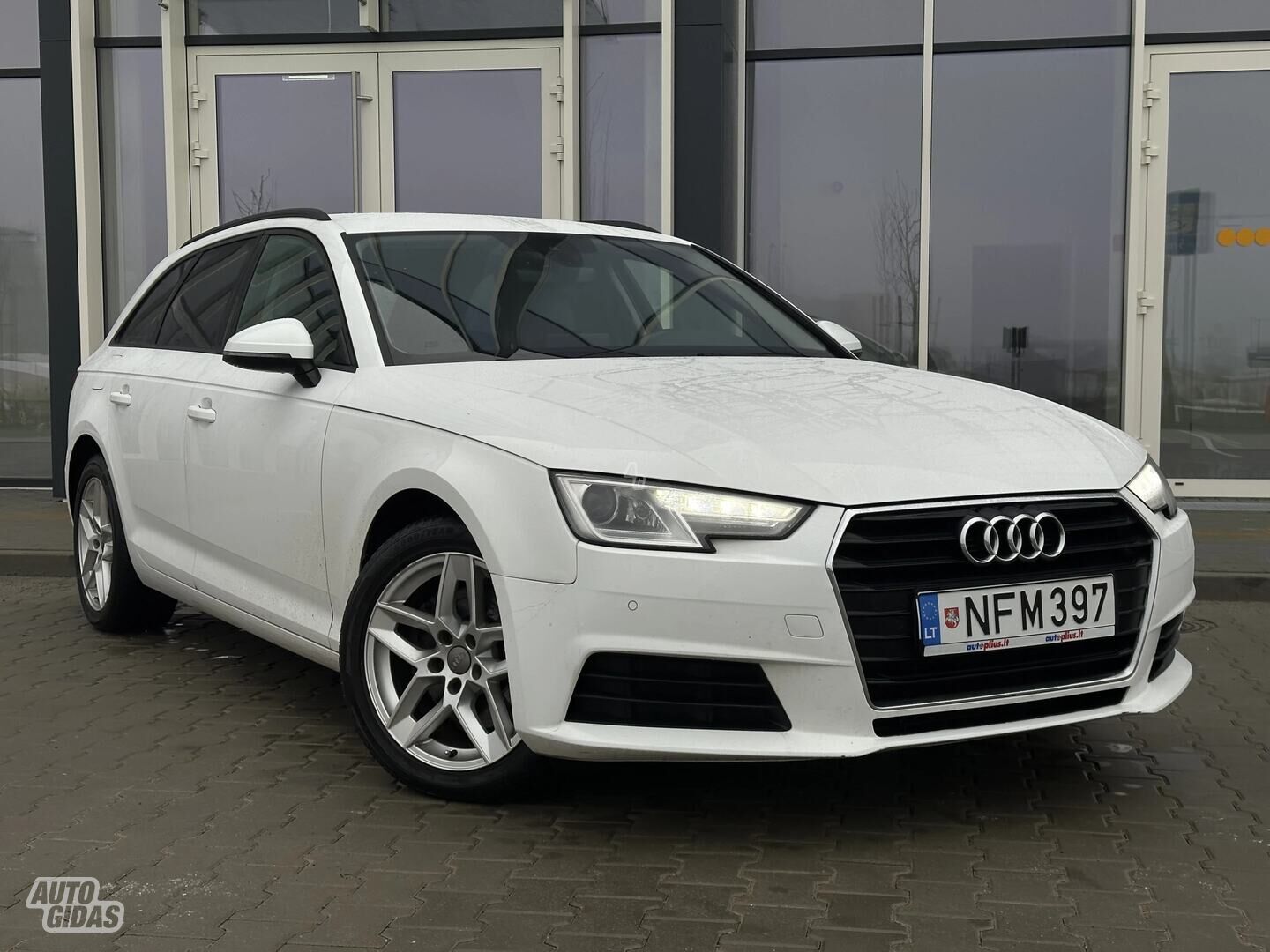 Audi A4 2016 m Universalas