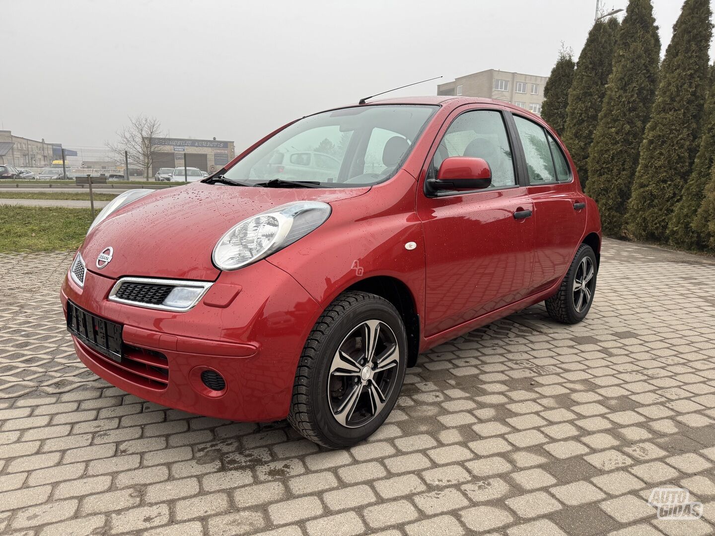 Nissan Micra 2011 г Хэтчбек