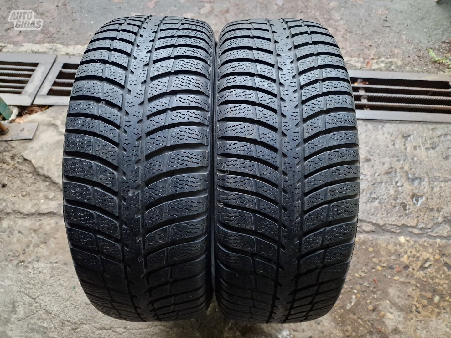 Kumho I'ZEN KW23, ZIEMINES R17 winter tyres passanger car