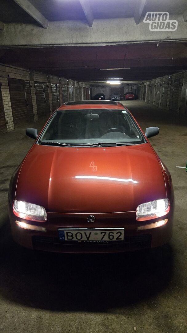 Mazda 323F 1995 г Хэтчбек