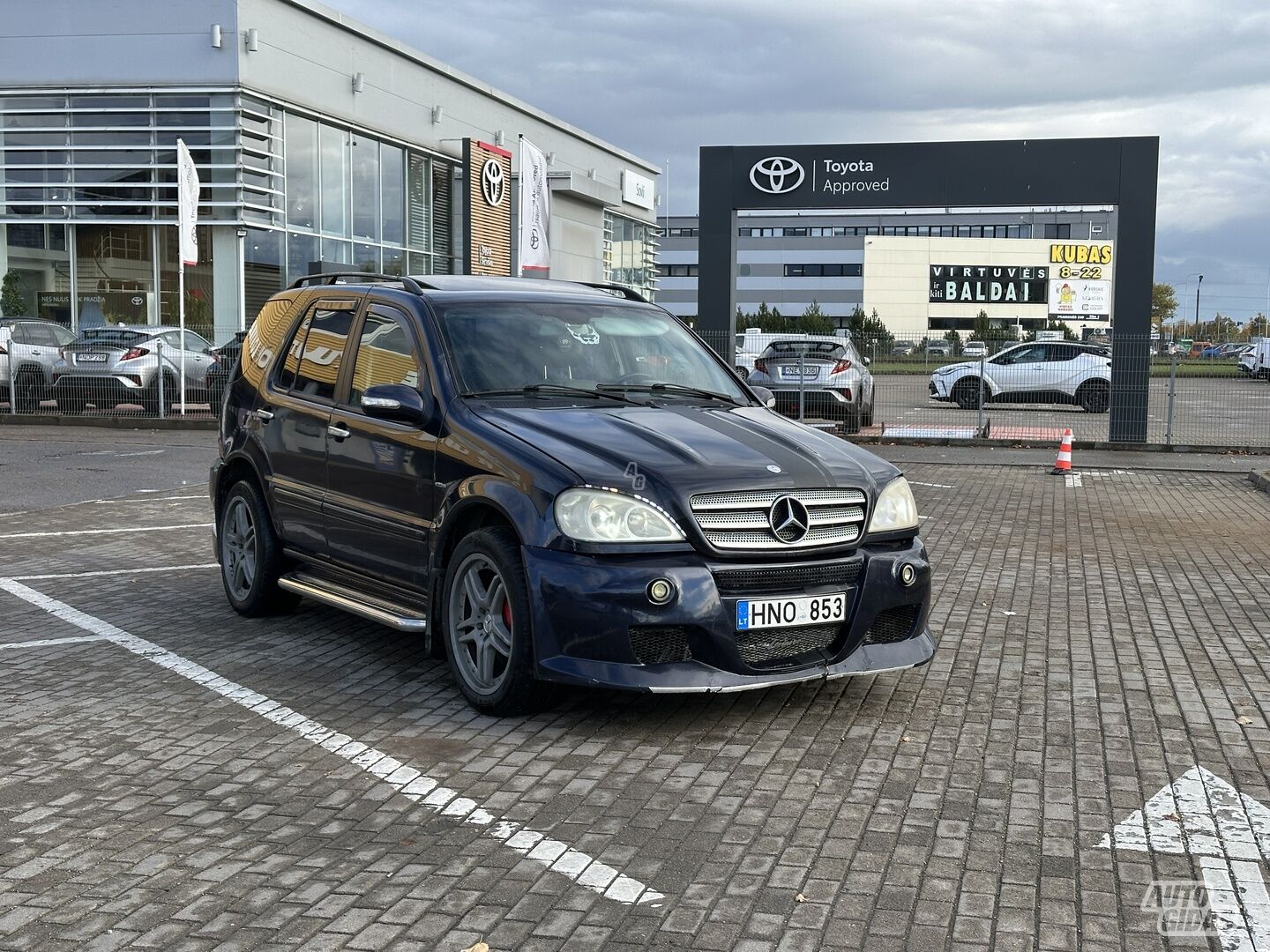 Mercedes-Benz ML 270 2002 y Off-road / Crossover