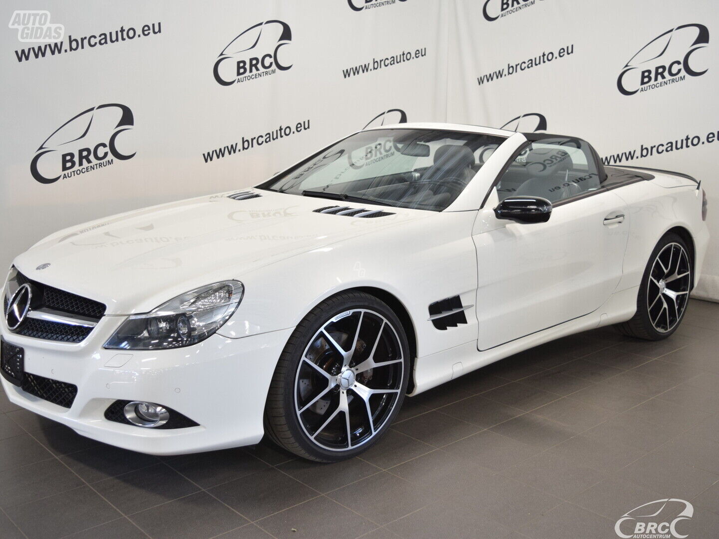 Mercedes-Benz SL 500 Cabrio 2004 y