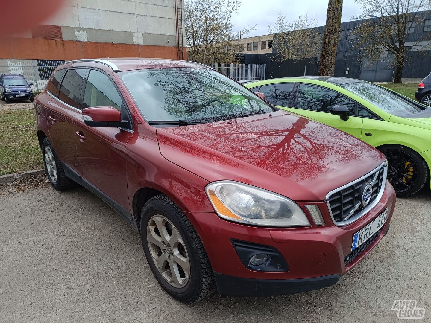 Volvo XC60 2010 y Off-road / Crossover