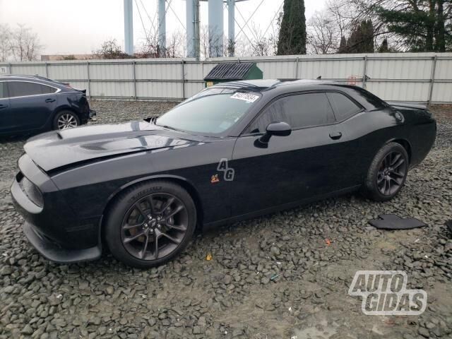 Dodge Challenger 2020 y Sedan