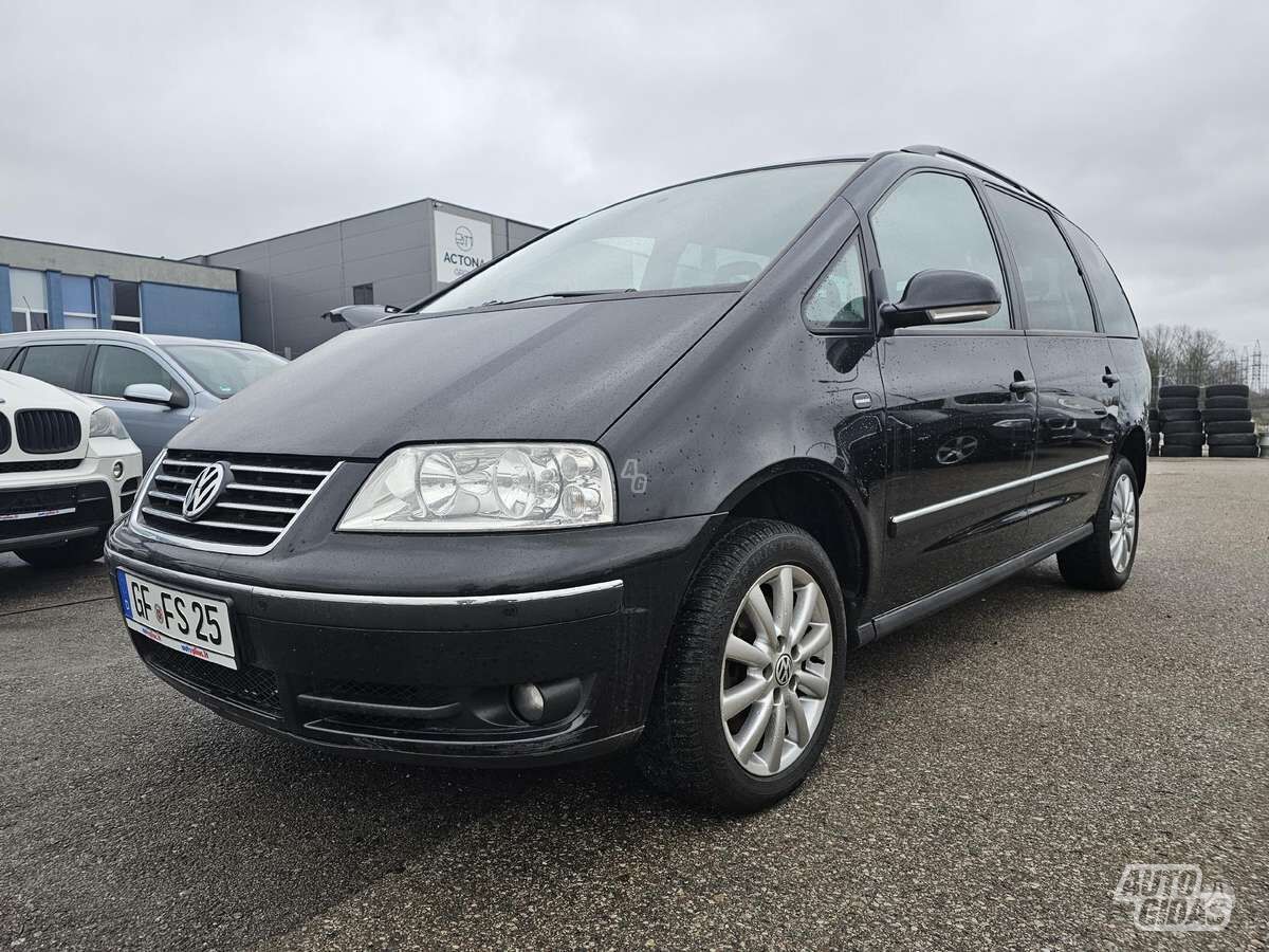 Volkswagen Sharan 2010 г Минивэн