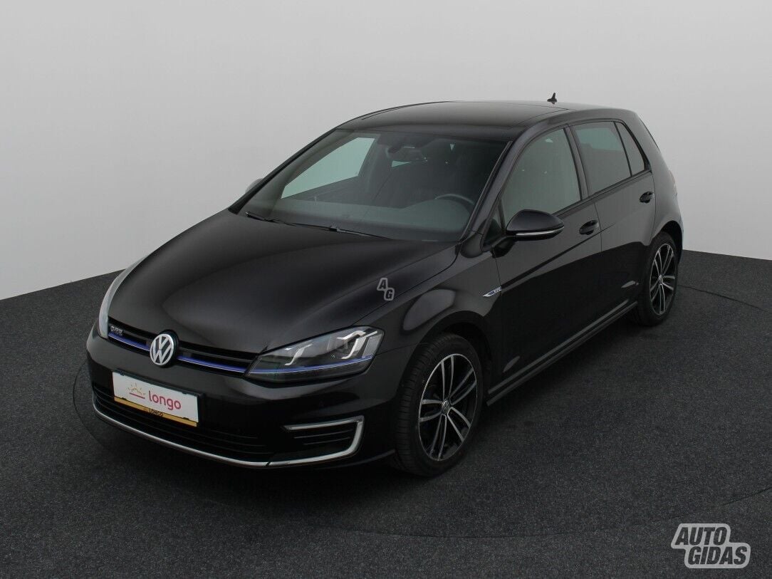 Volkswagen Golf 2015 г Хэтчбек