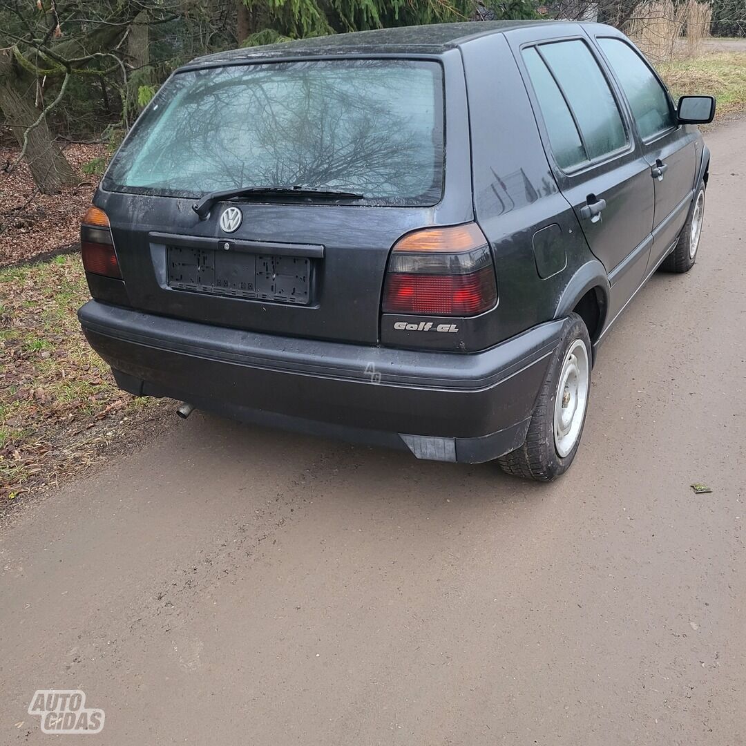 Volkswagen Golf 1993 m Hečbekas