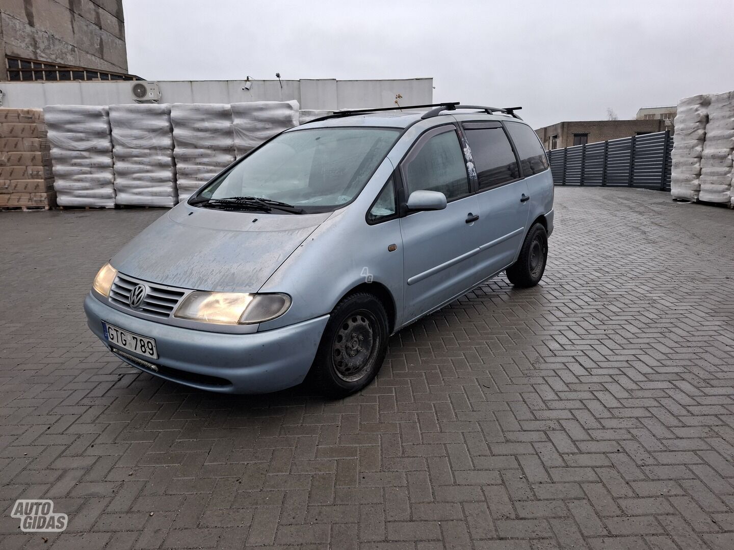 Volkswagen Sharan 1999 m Vienatūris